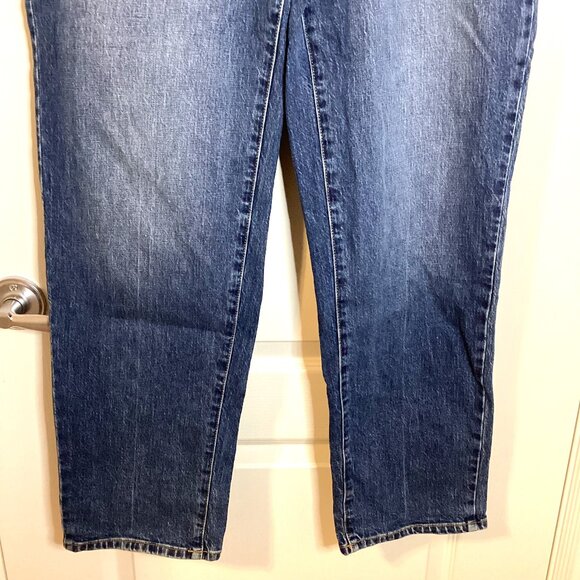 Talbots Women's High Waist Relaxed Blue Denim Jeans Size 6 - Picture 3 of 11